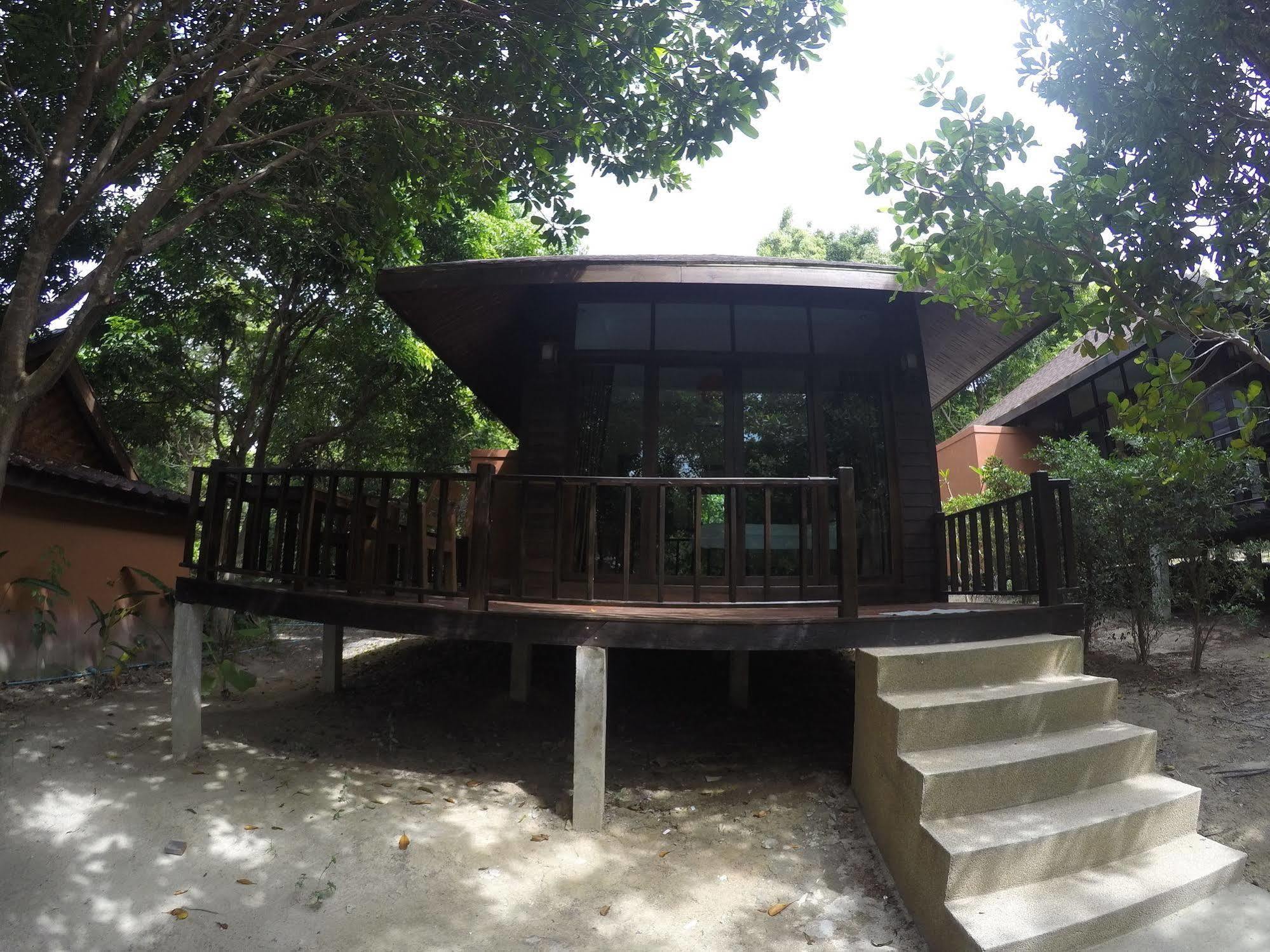 Lipe Sunset Beach Resort Esterno foto