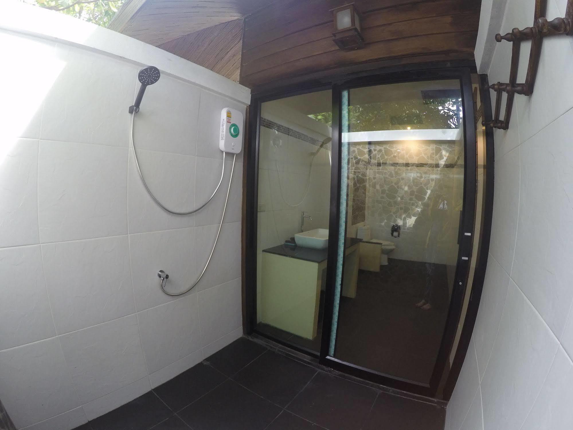 Lipe Sunset Beach Resort Esterno foto